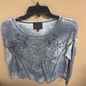 Gray, Black, and Pearl Medium Long Sleeve Shirt. Great Condition!